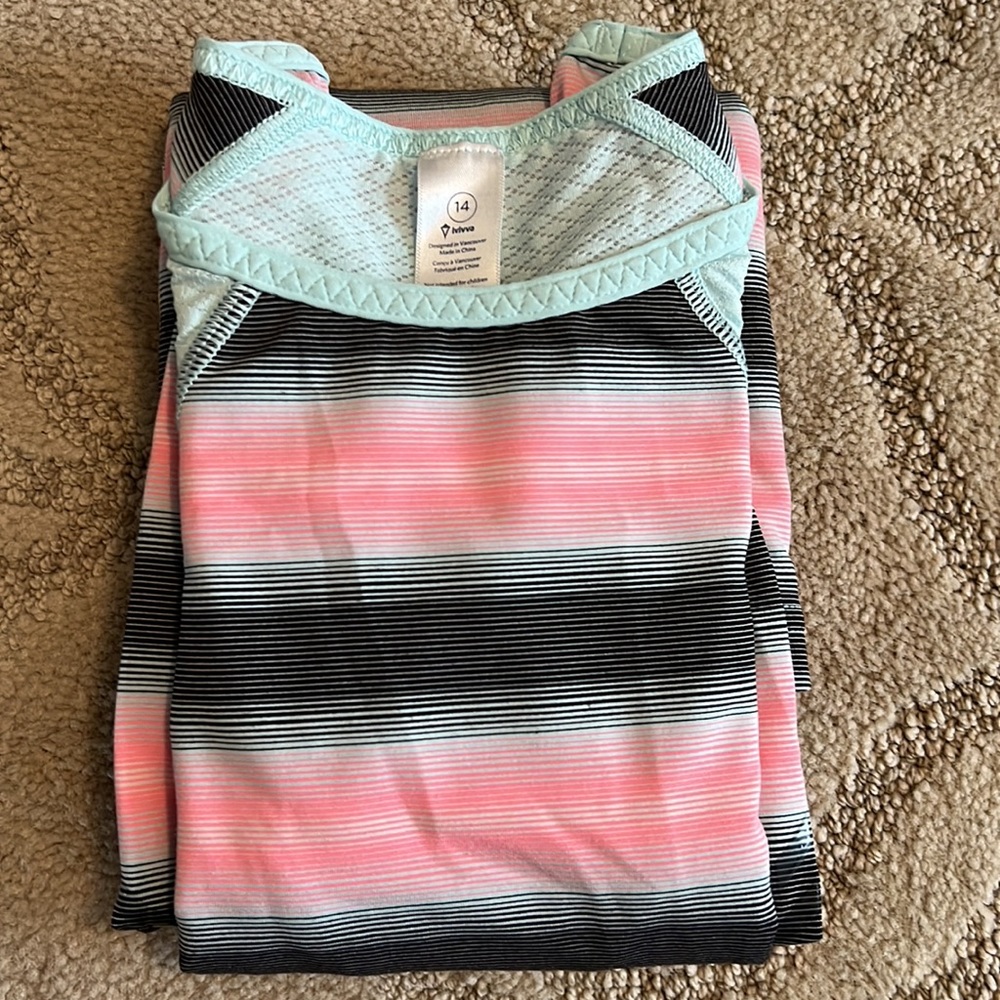 Tee - Picture 14 of 14